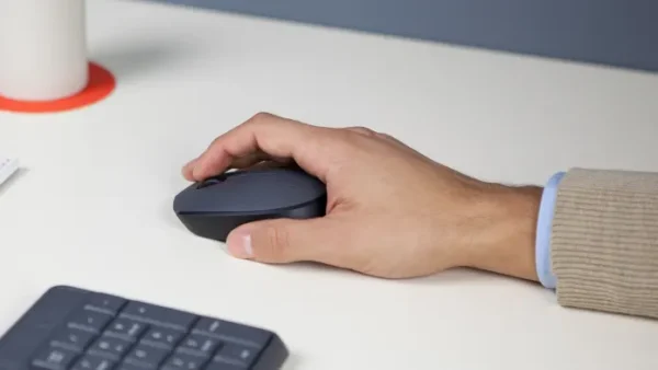 Logitech MK235 Wireless Keyboard and Mouse Combo
